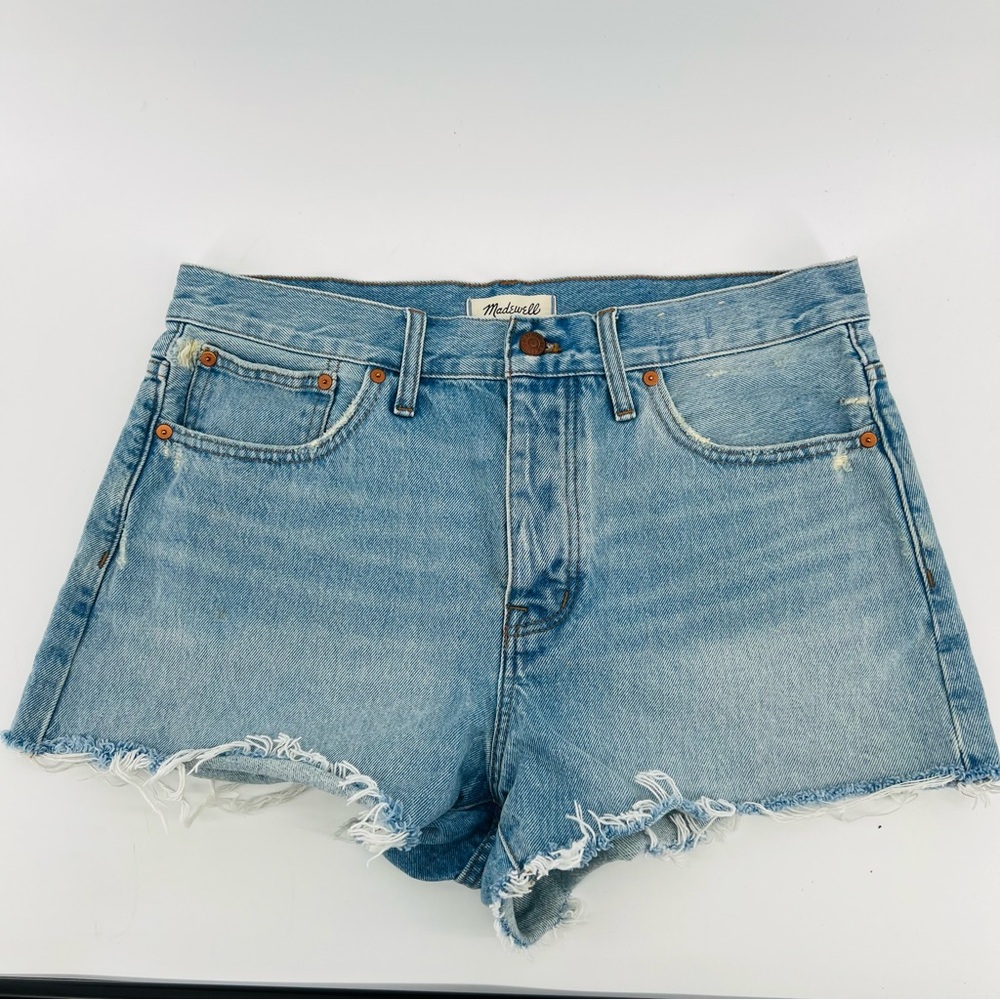 Madewell, relaxed jean shorts size 29